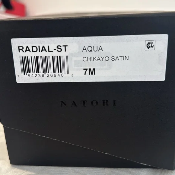 Natori Slide Sandal. Ladies Size 7. - Picture 9 of 9